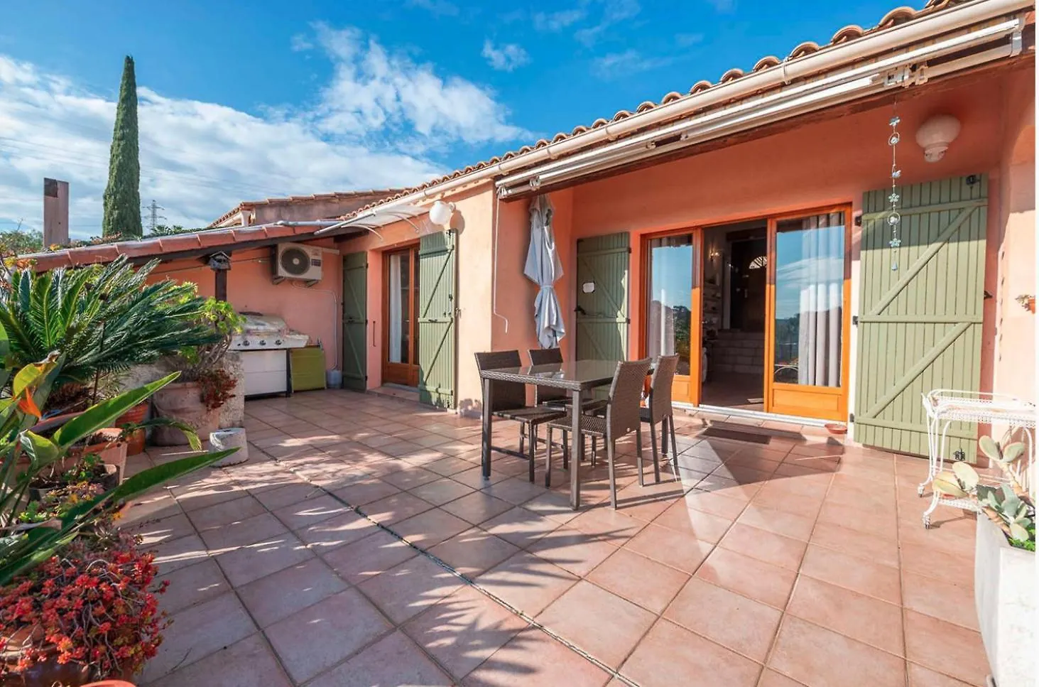 Maison Climatisee Pour 5 Personnes , Au Clame , Jardin Arbore Proche Commerces Bormes-les-Mimosas 0*,  Francia